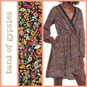 Long- sleeve Floral V Neck Dress